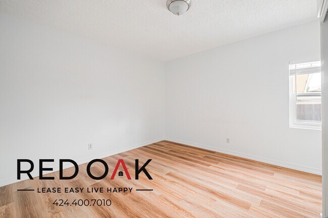 Building Photo - 1666 Lomita Blvd