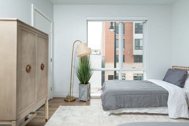 Building Photo - 360 Foley St