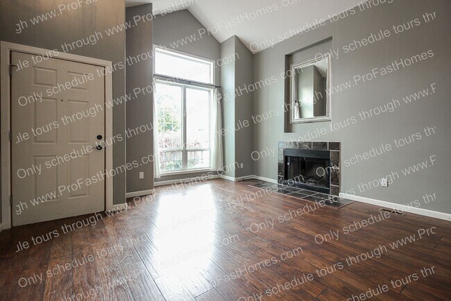 Building Photo - 12144 SW Anton Dr