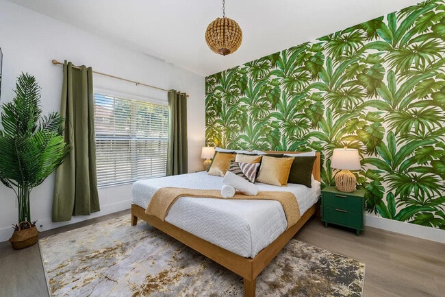 Building Photo - 8928 Cuban Palm Rd