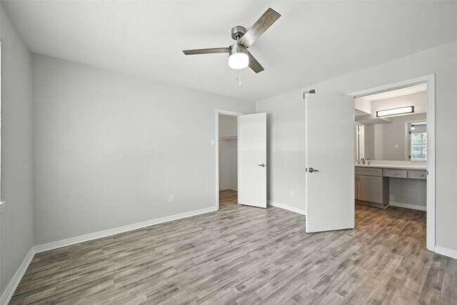 Building Photo - 2800 Jeanetta St