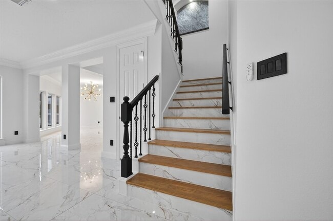 Building Photo - 2019 Bendstone Cir