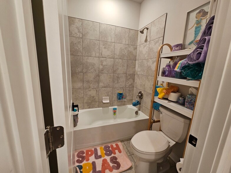 Building Photo - 2050 Whithorn Hl