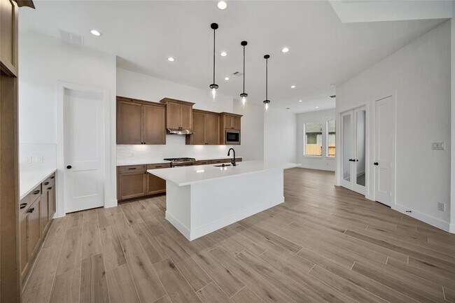 Building Photo - 13107 Wood Leaf Pk