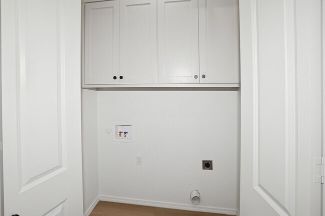 Building Photo - 10374 Tierra Santa Dr