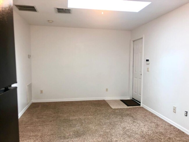 Building Photo - MOVE IN NOW! RENT INCLUDES ELECTRICITY, WA...