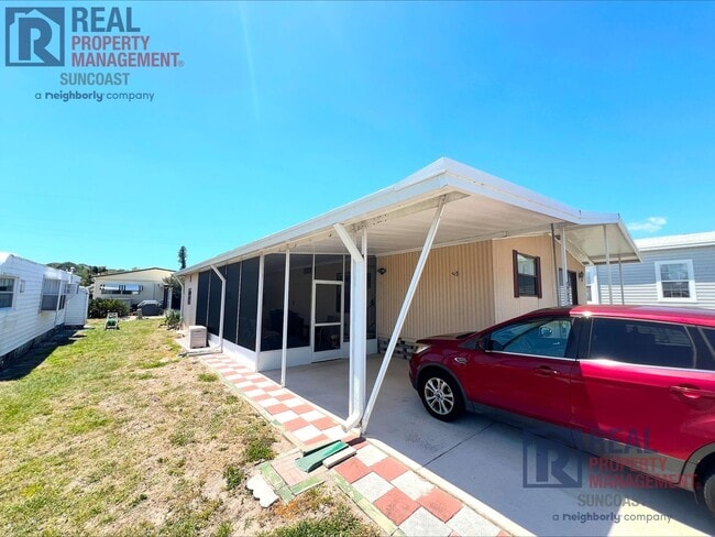 Building Photo - 4929 Sea Island Ave