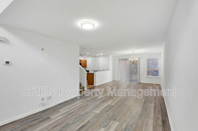 Building Photo - 9176 Maple Grove Dr