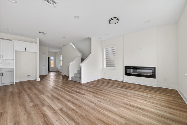 Building Photo - 12319 New Jordan Ln