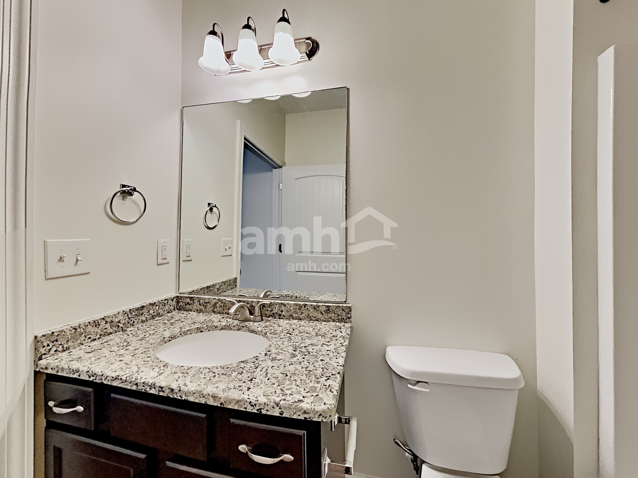 Building Photo - 4870 Beryl Dr