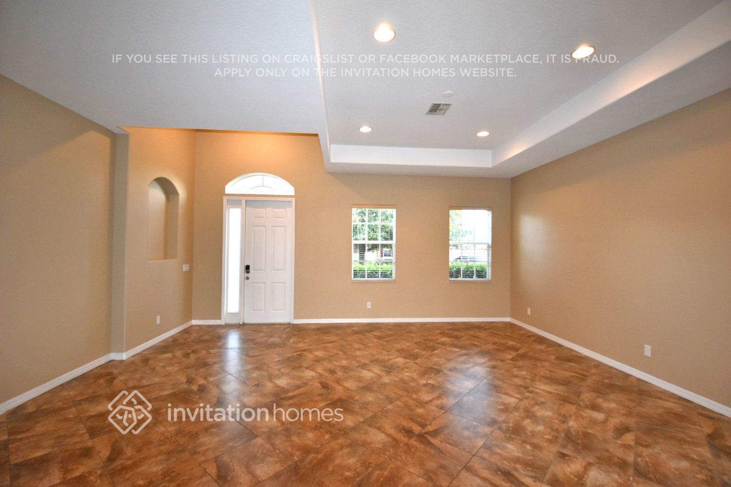 Building Photo - 20018 Oakflower Ave