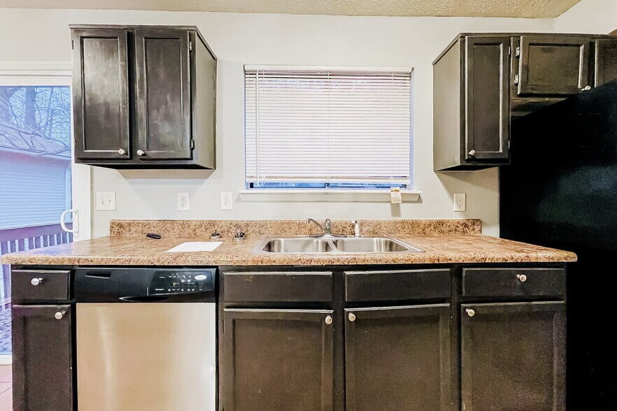 Building Photo - 3895 Springleaf Ct