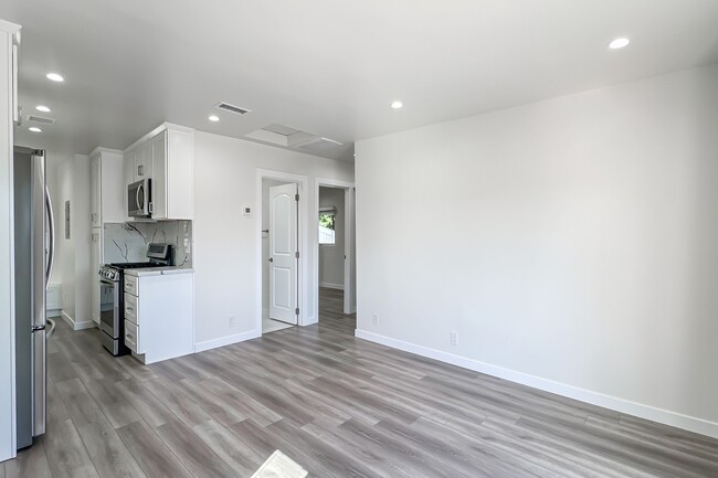 Building Photo - 2749 Griffith Park Blvd