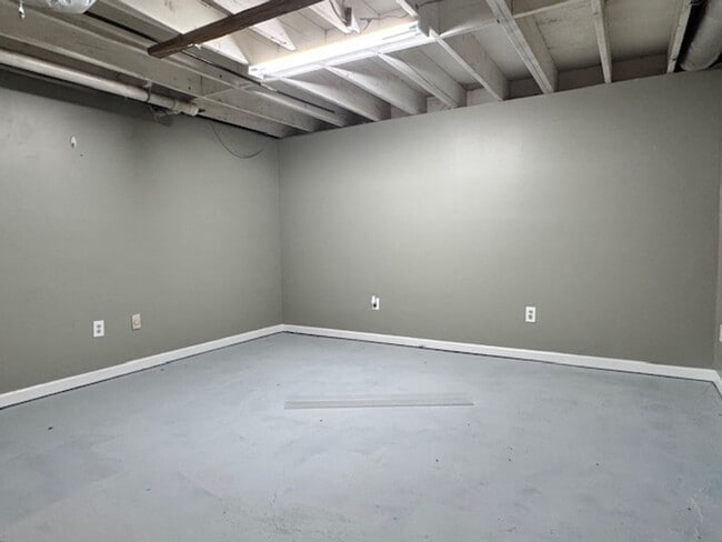 Building Photo - Charming 2-Bedroom Townhome in Prime Kennesaw Location!