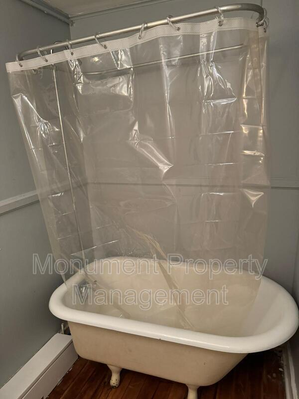 Building Photo - 8 A E Church St