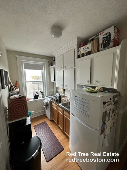 Building Photo - 15 Egremont Rd