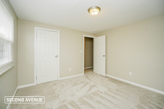 Building Photo - 588 Catskill Dr