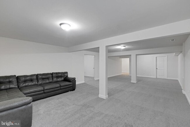 Building Photo - 9961 Guilford Rd