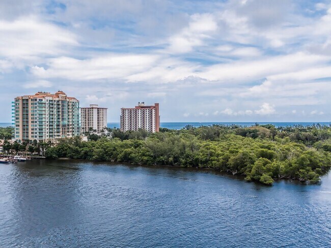 Building Photo - 888 Intracoastal Dr