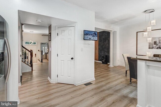 Building Photo - 2599 Grayton Ln