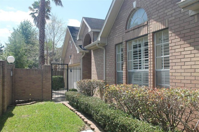 Building Photo - 1314 Parkway Ct