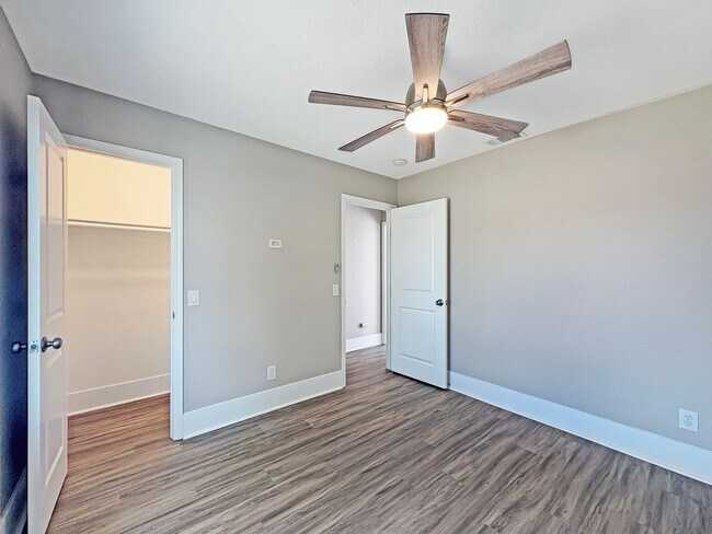 Building Photo - Stunning 3BR/2BA San Diego Home with Solar...