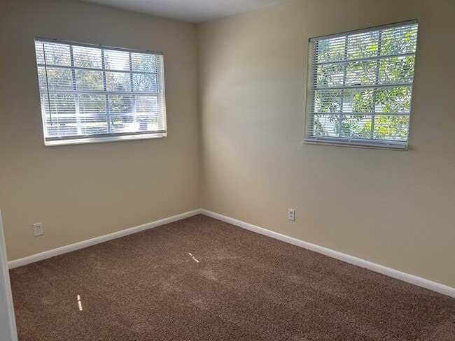 Building Photo - 3605 W Leila Ave