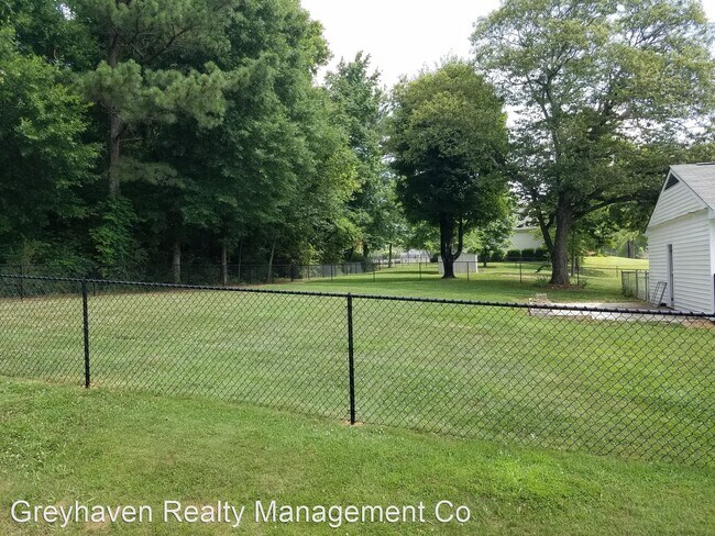 Building Photo - 3 br, 2 bath House - 1439 Jenkins Rd.