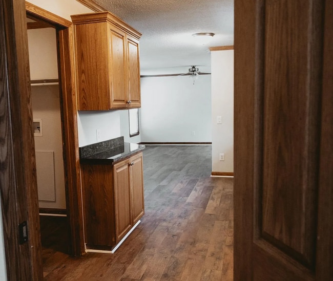 Building Photo - 3606 W Lupine Dr