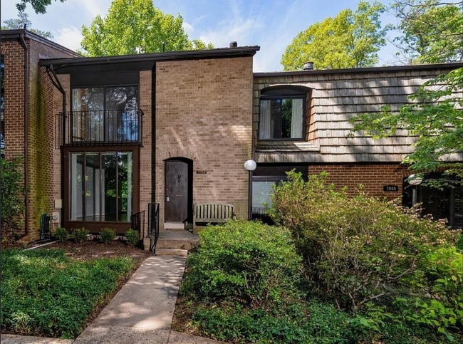 Primary Photo - 7952 Inverness Ridge Rd