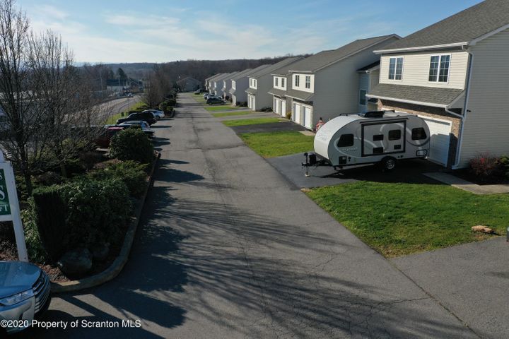 Building Photo - 404 S Keyser Ave