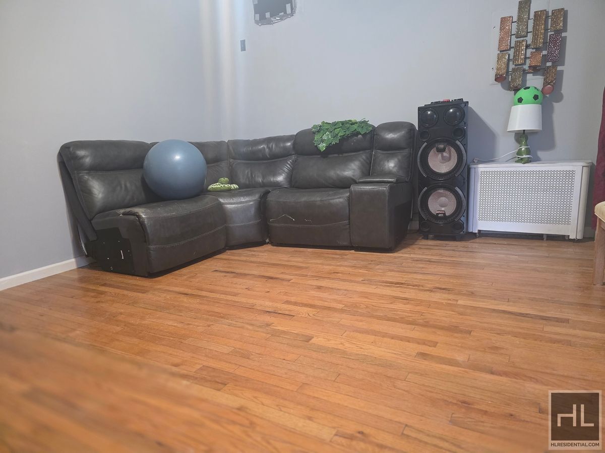 Building Photo - BENZIGER AVENUE