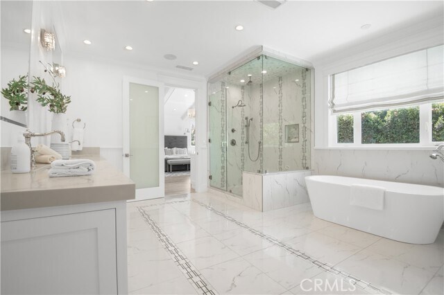 Building Photo - 5111 Greenbush Ave