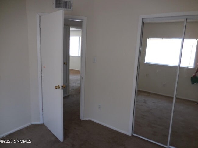 Building Photo - 1735 Stanton Ave