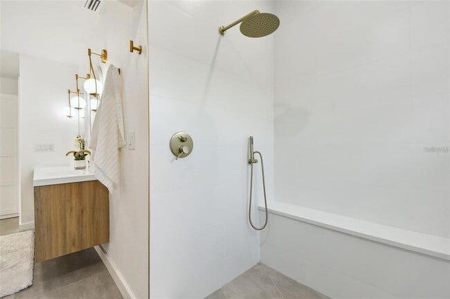 Building Photo - 1949 Dolphin Blvd S