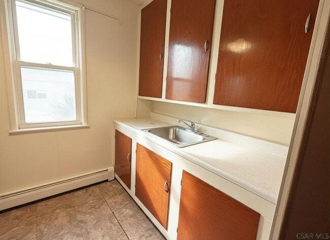 Building Photo - 131 Plainfield Ave