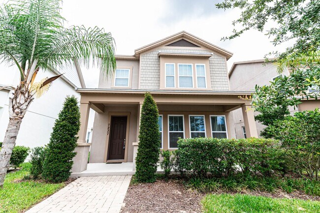 Building Photo - AVAILABLE ON 06/01 - 3 bedroom and 2.5 bat...
