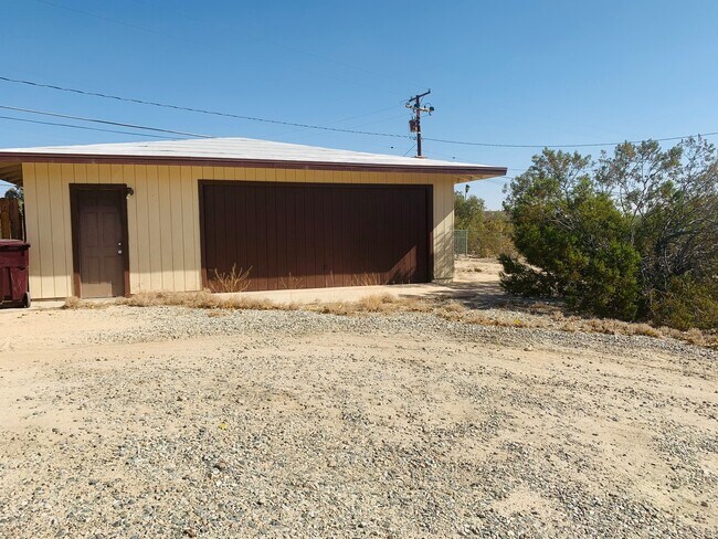 Building Photo - 5903 Bagley Ave