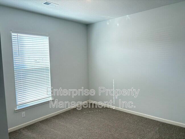 Building Photo - 265 Kipling Dr