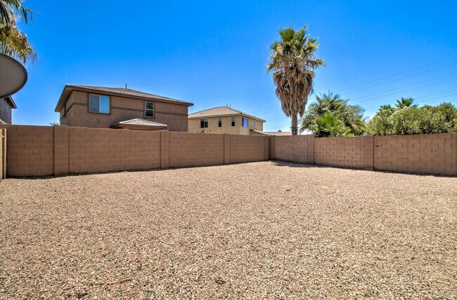 Building Photo - 41375 W Cahill Dr