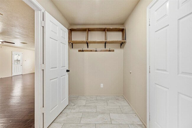 Building Photo - 19526 Cliffsage Ct