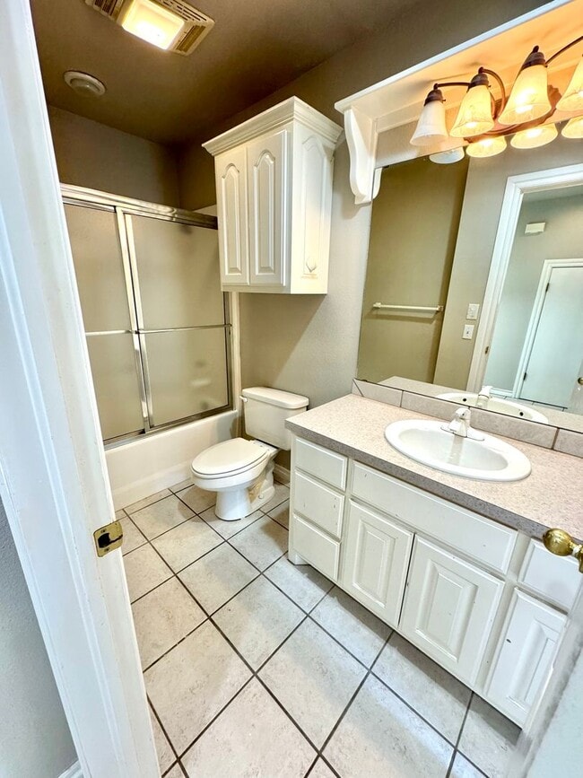 Building Photo - 1308 S 3rd St