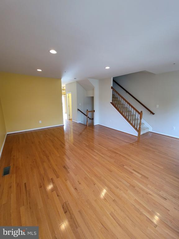 Building Photo - 4546 Scottsdale Pl