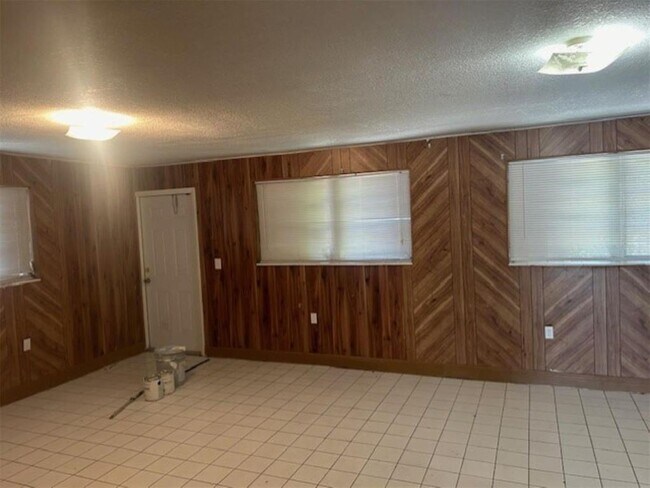 Building Photo - 1337 NW 112th Terrace