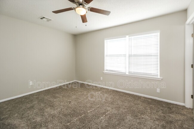 Building Photo - 912 Craig Dr