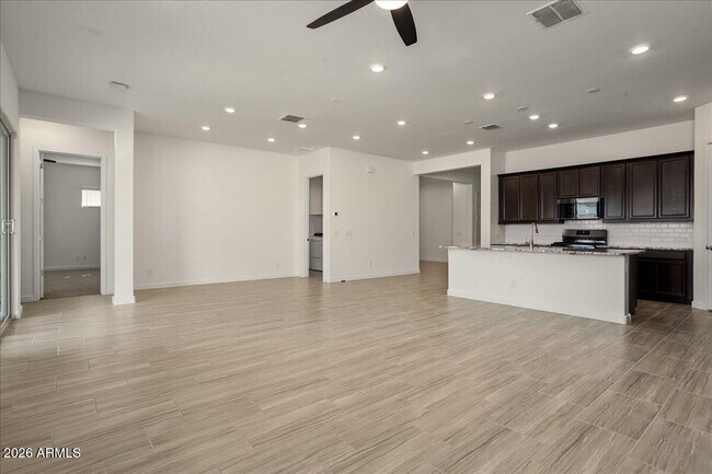 Building Photo - 16786 W Cielo Grande Ave