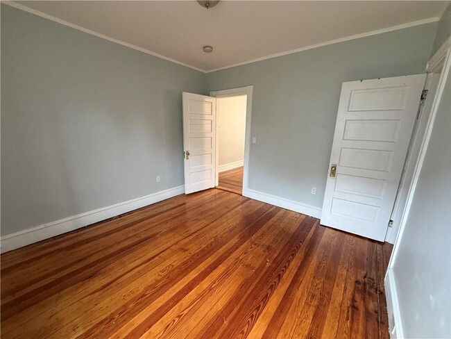 Building Photo - 9 Samoset Ave