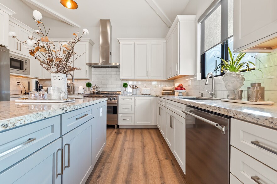 Building Photo - 2202 Felton Ln