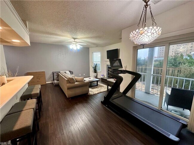 Building Photo - Bay View First Floor Condo