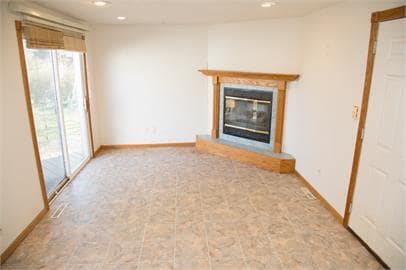 Building Photo - 2388 Martin Dr